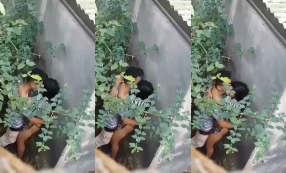 Hàng Xóm Nữ Gần Nhà Thân Mật Làm Tình Điên Cuồng Không Dừng Lại
